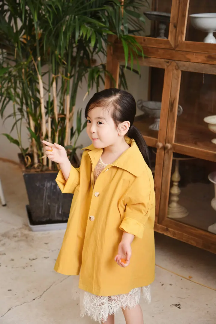 Модные однотонные Длинные куртки в Корейском стиле для девочек 2-6 лет, детские свободные однобортные пальто
