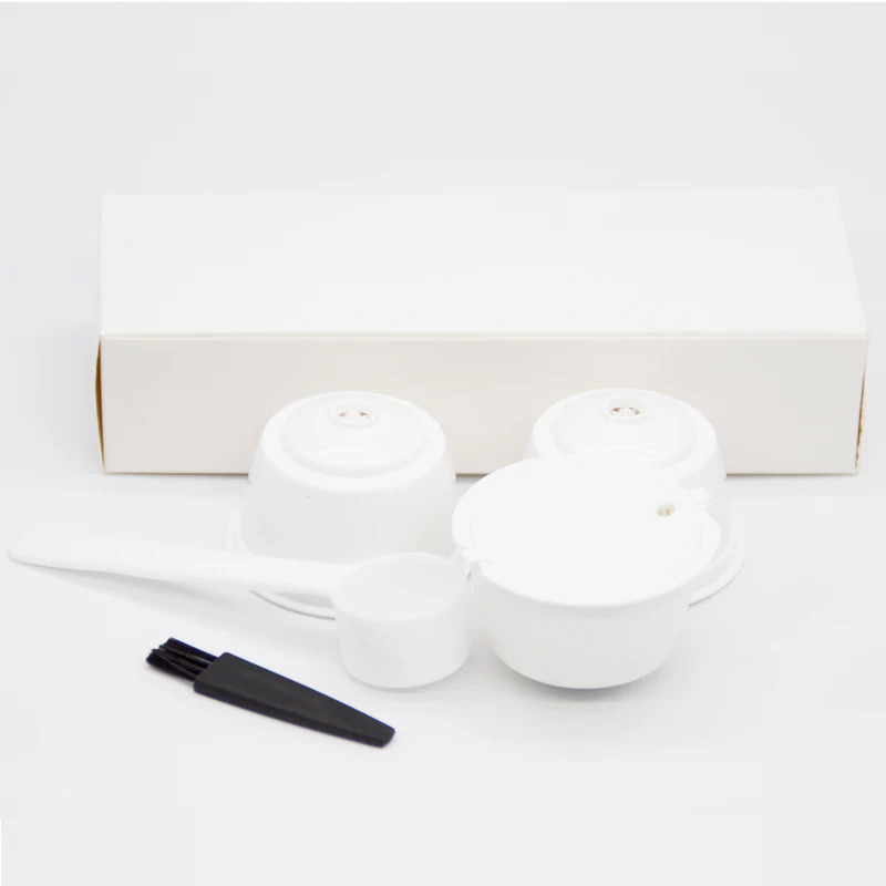 白色三个装带勺刷