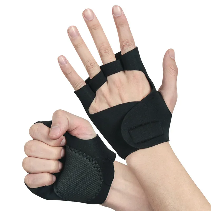 

1 Pair Soft Breathable Adjustable Half Finger Glove Support Protector