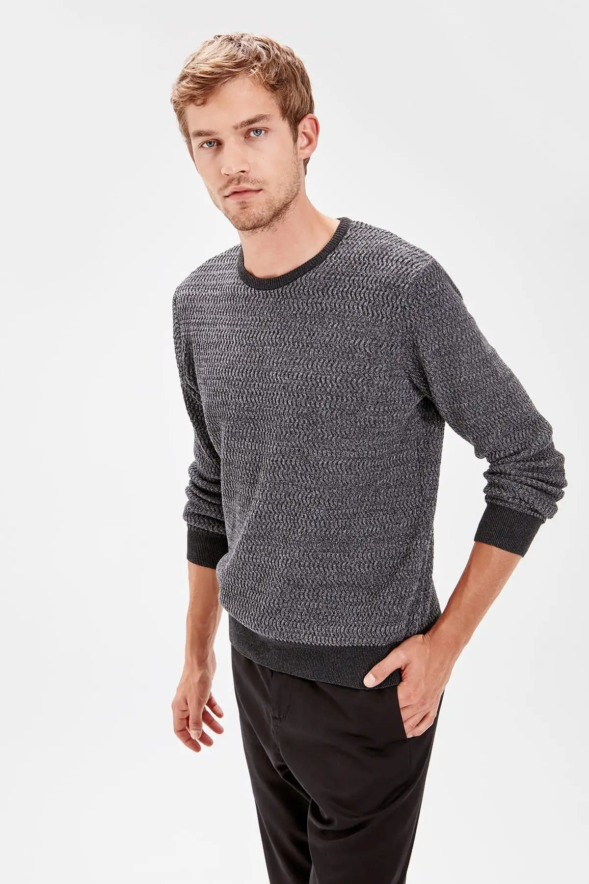 

Trendyol Gray Men 'S Sweater New TMNAW20LS0009