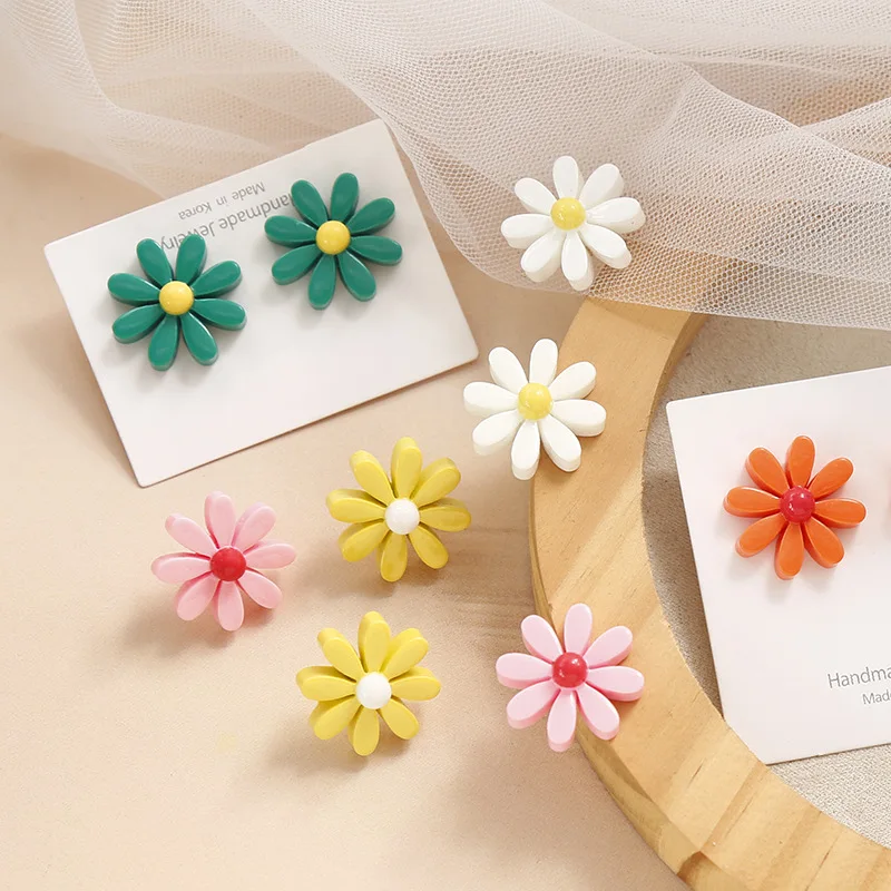 

2019 New 925 Silver Needle Creative Fashion Cute Small Fresh Daisy Candy Color Earrings Fit for Women's Jewelry Wholesale