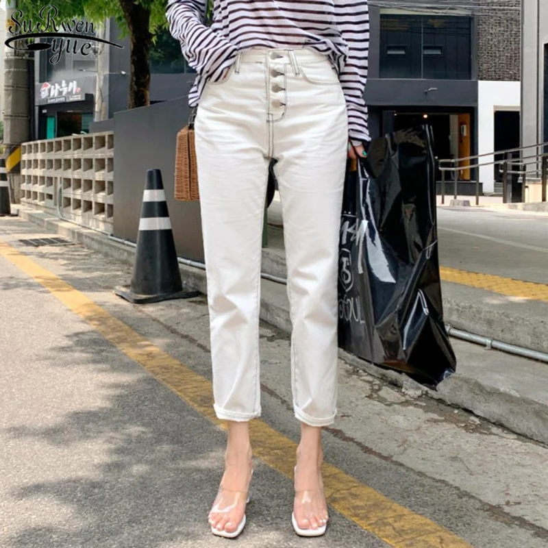 Korean Style Autumn New Women's Classic All-match Elastic Jeans for Women White Straight Casual Pants Capri Jeans Woman 10417 Korean Style Autumn New Women's Classic All-match Elastic Jeans for Women White Straight Casual Pants Capri Jeans Woman 10417