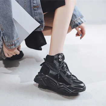 

2019 autumn and winter new net red tide shoes color matching light sports shoes single shoes