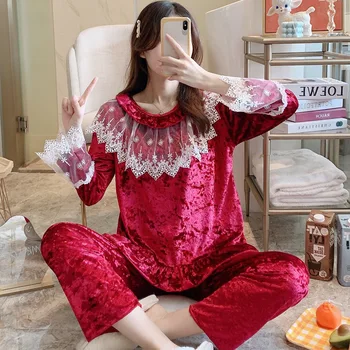 

Pajama set 2020 new nightwear fashion bathrobe sexy lace stitching temperament home service simple night gown pijamas women
