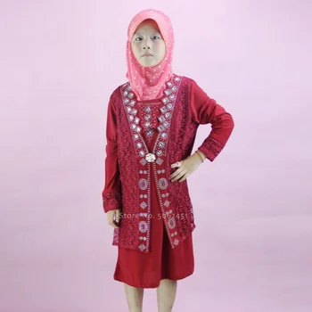 

Traditional Muslim Hijab Dress Kids Girls Long Robe Embroidery Abaya Suit Children Jalabiya Islamic Clothing Cosplay Costume Set