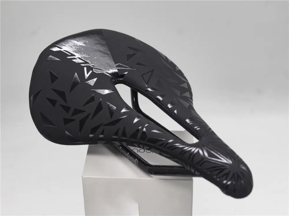 New-Carbon-Leather-Road-Bike-Saddle-MTB-Bicycle-Saddles-Bike-Racing-Saddle-PU-Soft-Seat-Cushion (2)