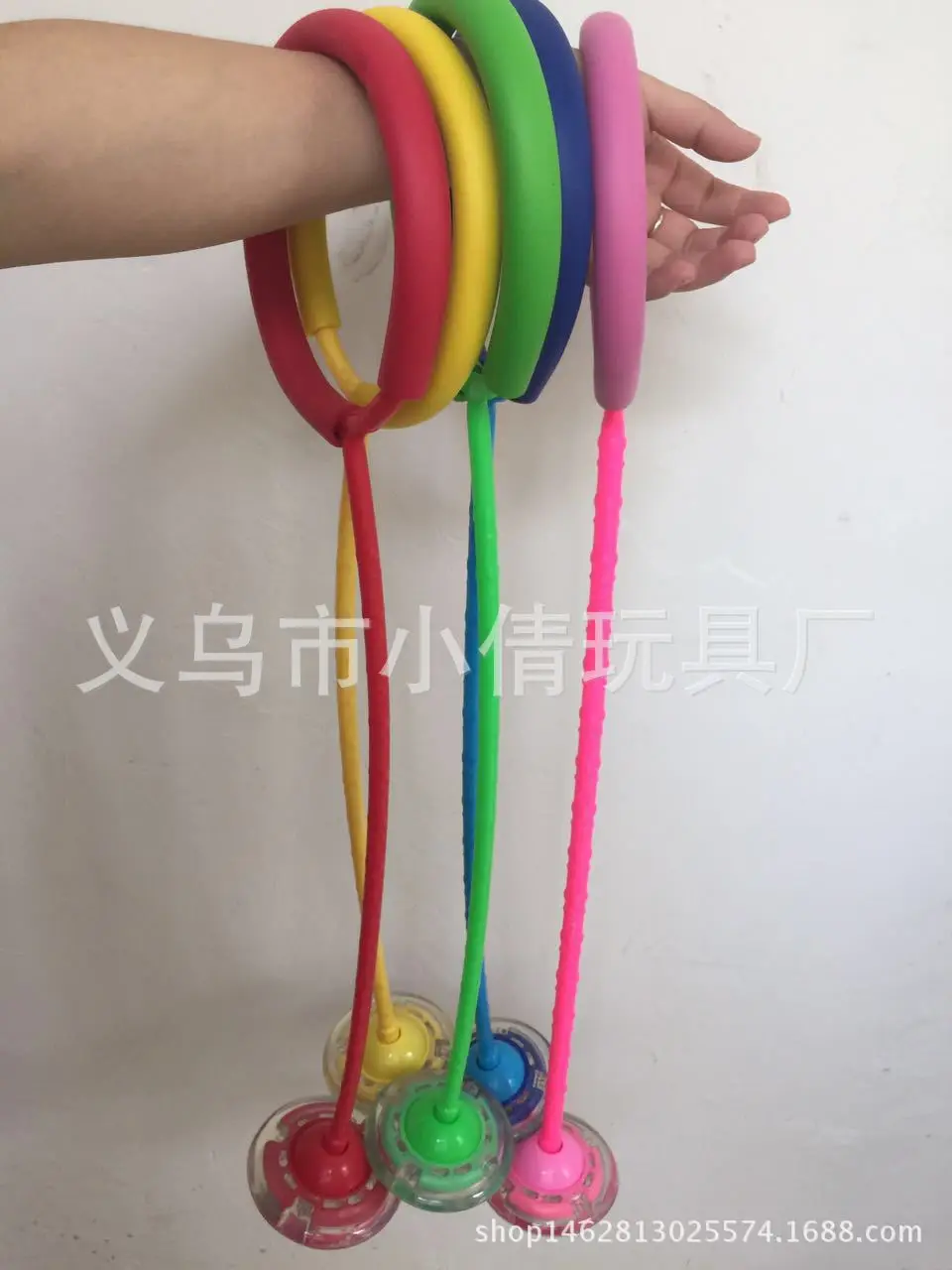 Сияющие дети shan guang tiao одна нога качающиеся игрушки QQ танцор shan guang tiao Спорт на открытом воздухе игрушечный прыгающий мячик