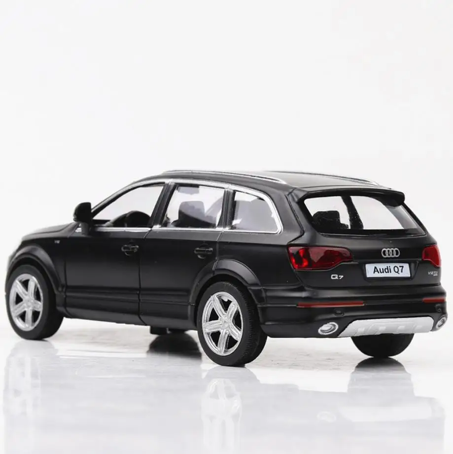 Лидер продаж колес в масштабе 1:36 Германия das audis Q7 литый под давлением автомобиль