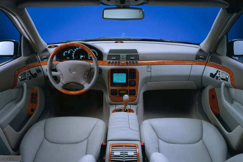 Автомобильный мультимедийный плеер автомагнитола под управлением Android 10 0 с GPS
