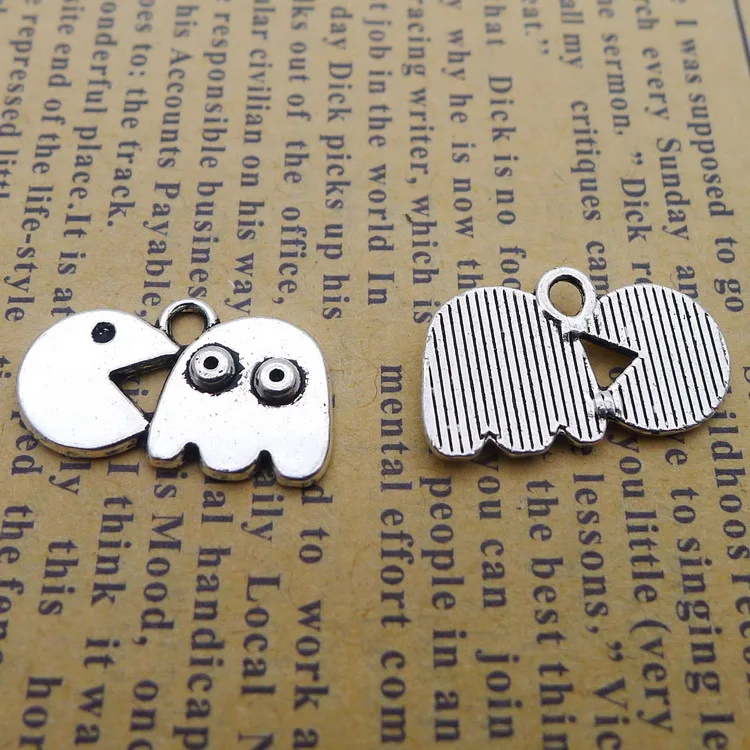

10pcs/Lot 12*20mm Antique Silver Color Funny Toy Charms Pendant For Jewelry Making DIY Jewelry Findings