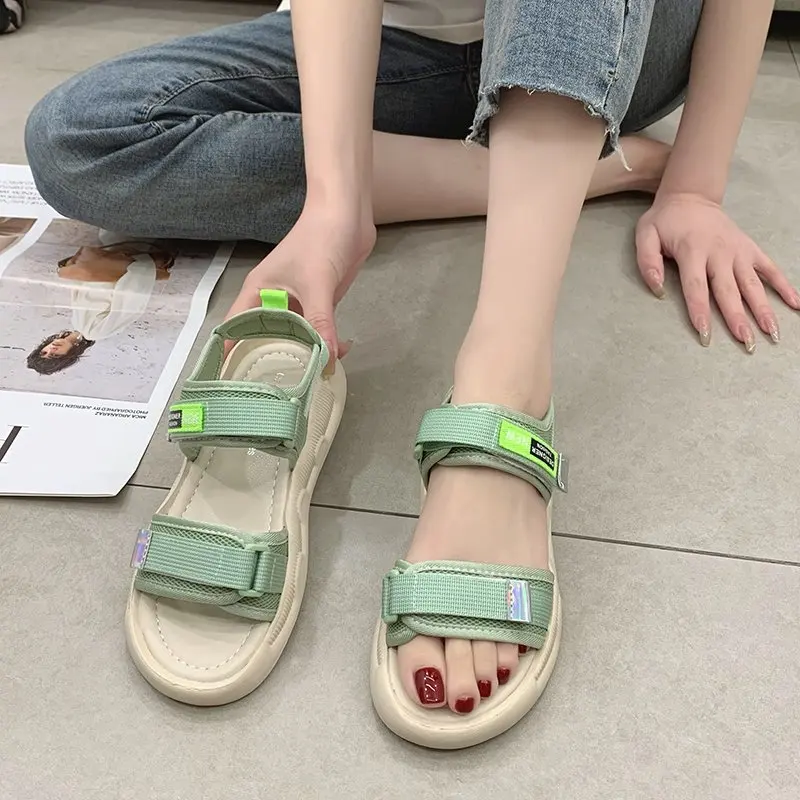 Sandalias con plataforma de Velcro para Mujer, chanclas informales de  verano, zapatos planos de playa para estudiantes|Sandalias de mujer| -  AliExpress
