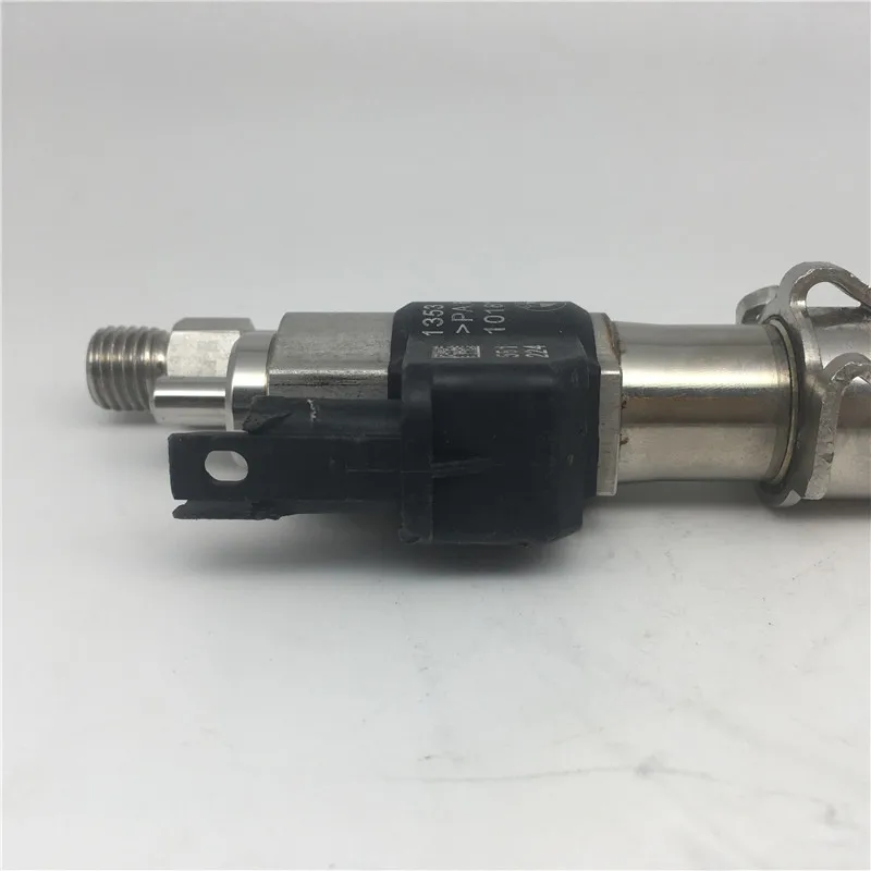 Подлинная Топливная форсунка 13537565138 для BMW 135i 335i 535i 550i 650i 740i 750i X5 X6 N54 13537585261