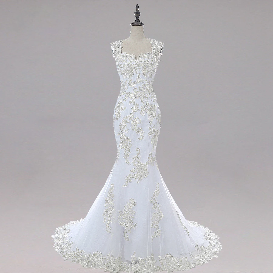 Винтажное Элегантное свадебное платье с рукавом-крылышком и золотой аппликацией