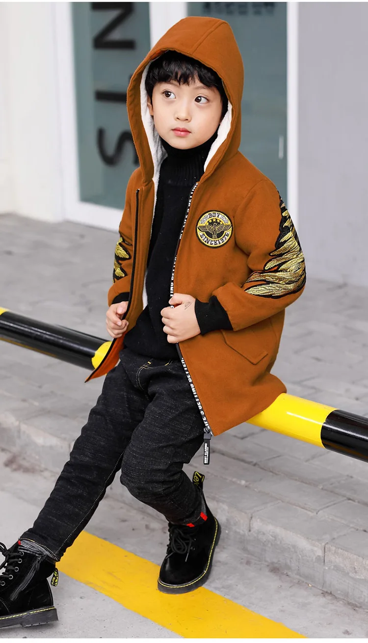 Зимняя теплая верхняя одежда для маленьких мальчиков утепленная флисовая куртка с капюшоном из искусственной кожи детская одежда для мальчиков пальто парка зимний костюм для мальчика, одежда