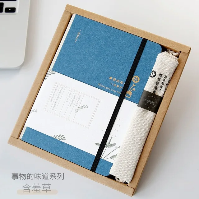 Kawaii Planner Lovely Diary Stationery and Gift Box Set Cats Travel In Hand Ledgers Diary Notebook - Цвет: Черный
