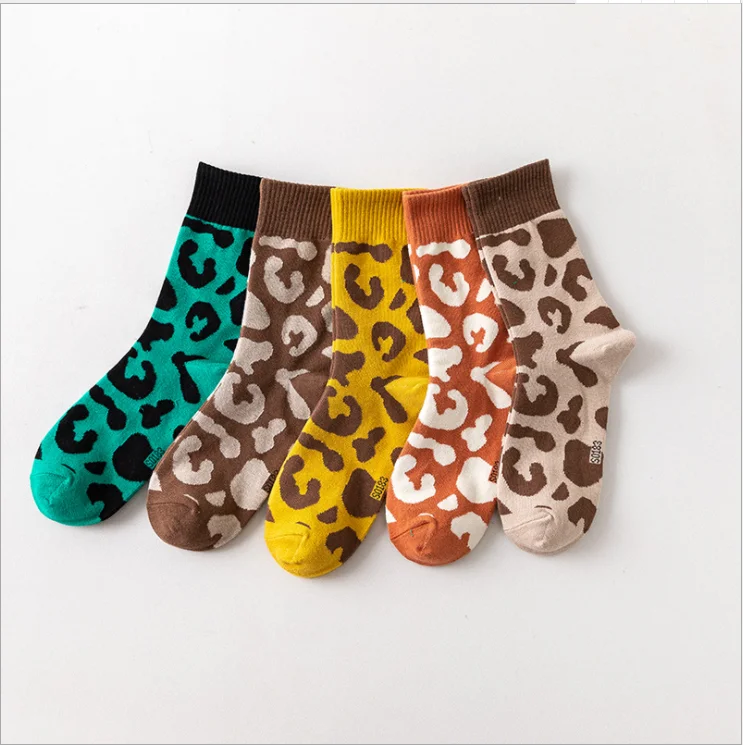 Autumn couple's five color cow spot socks, middle tube socks, 70% cotton high-grade brand socks and 5 pairs of socks