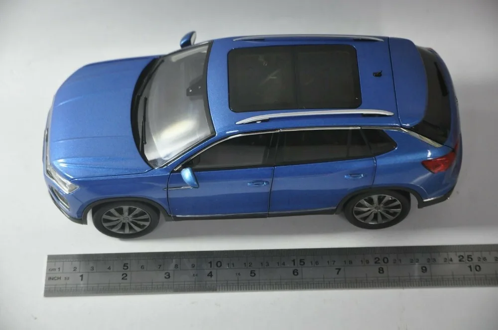 1:18 литье под давлением модель для Volkswagen VW Tayron SUV Игрушечная машина из сплава миниатюрная коллекция подарок TROC T Roc