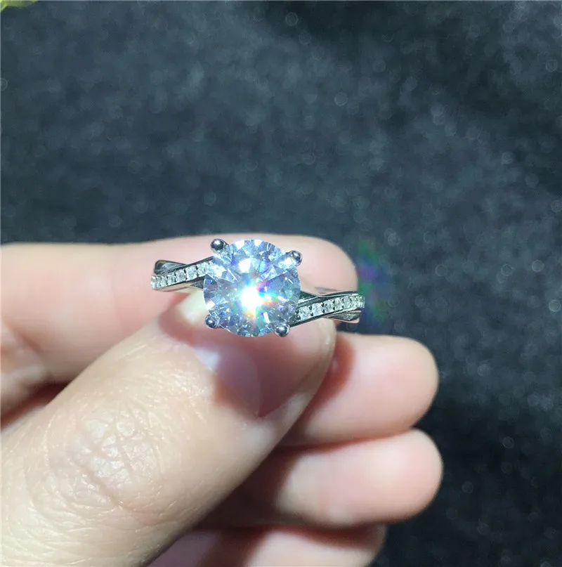 10999289017_103272369