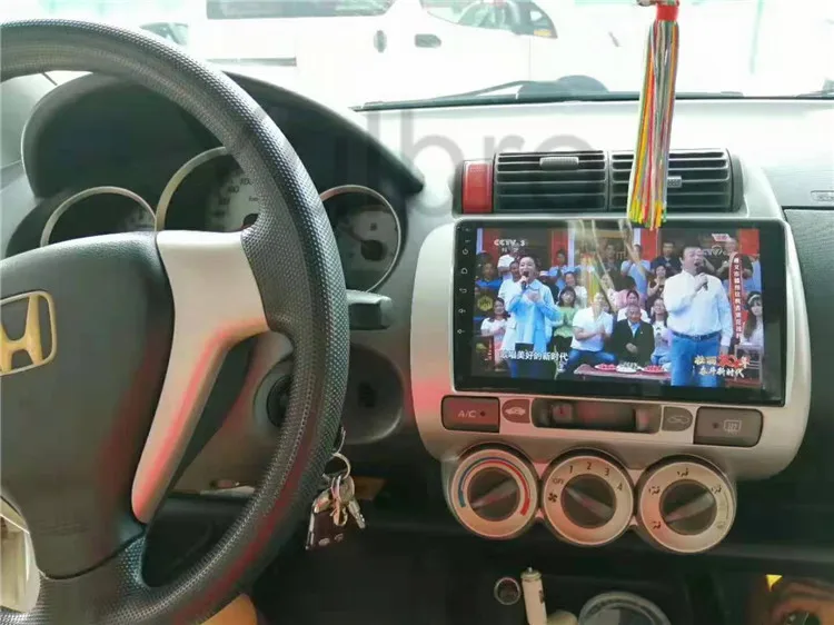 Discount Yulbro quad core android car dvd player for Honda Fit/Everus 2004 2005 2006 2007 car multimedia radio bluetooth gps navigation 5