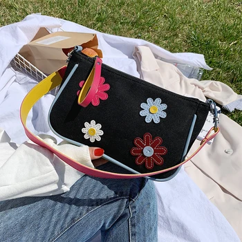 

Fashion Flower embroidery Baguette Bags Small Canvas Shoulder Bags For Women 2020 Chain Design Luxury Hand Bag Female Travel