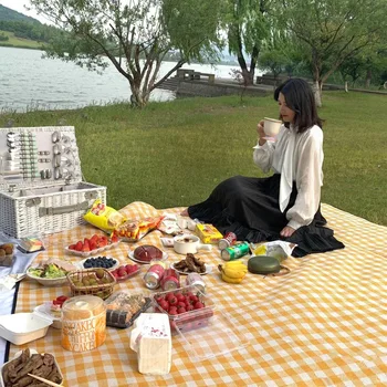 

Outdoor Picnic Cloth Thick Lawn Portable Picnic Mat Picnic Beach Moisture Proof Pad Spring Outing Pad -Style