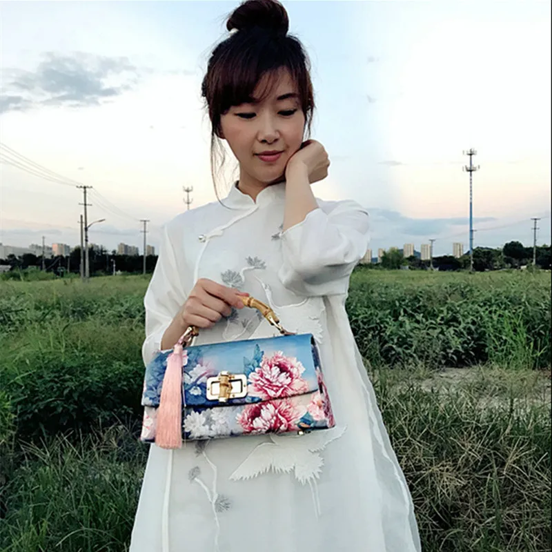 Fucha Pioen Imitatie Xiangyunsha Bamboe Handtas Handgemaakte Stof Diy Materiaal Zak Met Cheongsam Fucha Pioen Imitatie Xiangyunsha Bamboe Handtas Handgemaakte Stof Diy Materiaal Zak Met Cheongsam