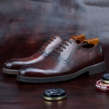 

2019 Vintage Man Handcrafted Brogue Shoes Genuine Leather Formal Office Business Oxfords Round Toe Men's Medallion Flats BGQ114