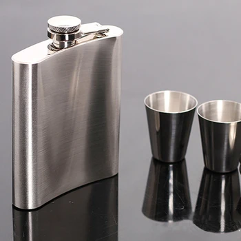 

Pocket Drinking Liquor Flask Portable Stainless Steel Hip Flask 7oz Wine Mug Wisky Bottle With Box Mini Drinkware Alcohol Bottle
