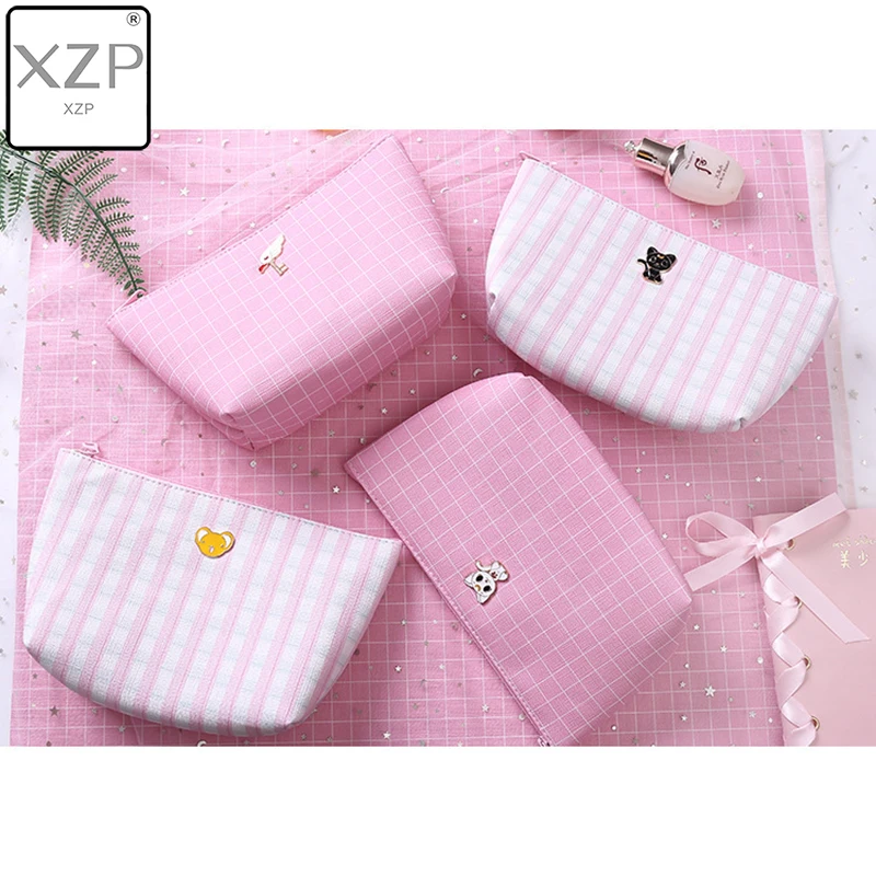 

XZP Waterproof Sweet Pink Color Plaid Pattern Cosmetic Bag With Zipper Pink Large Storage Bag PU Leather Metal Cute Charms Bags