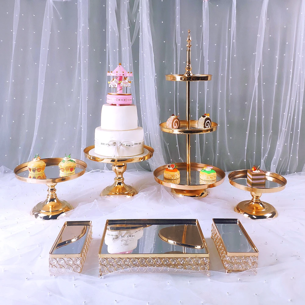 

7pcs Gold Color Crystal cake stand Wedding Dessert Tray Cupcake Pan cake display table decoration Party