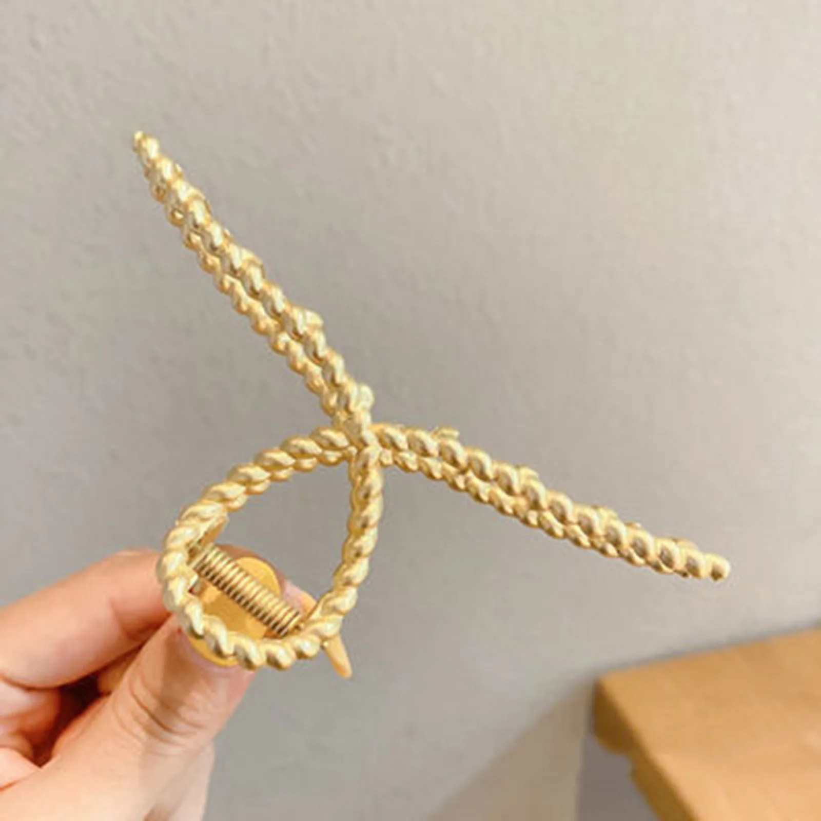 Metal Hair Crab Cross Hair Clips Fashion Gold Color Geometric Claw Girls Women Clamps Headband Hairpin Headwear Accessories