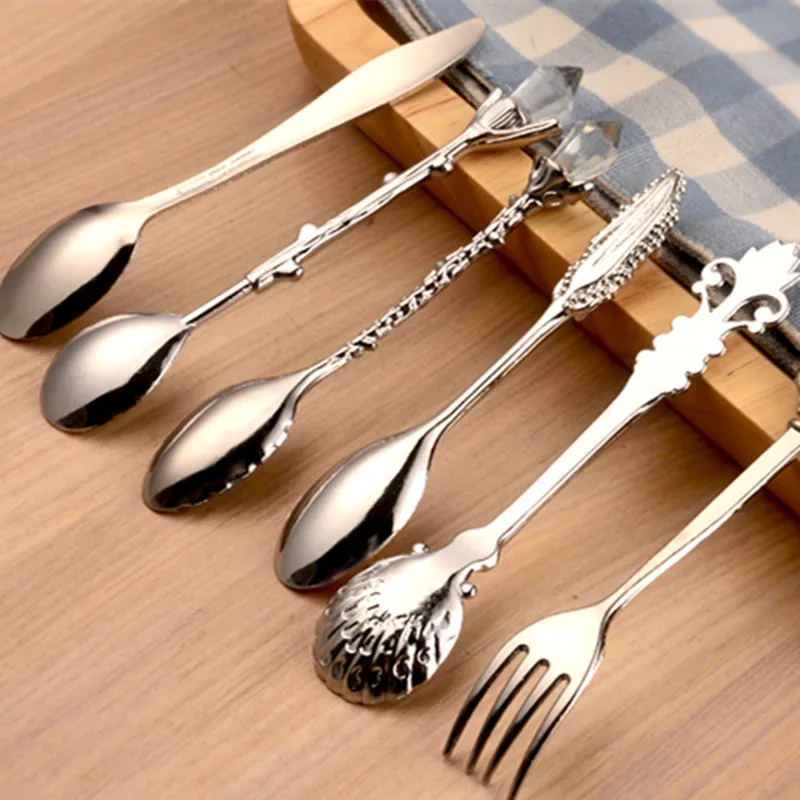6PCS/Set Vintage Royal Style Metal Spoons Forks DIY Carved Fork Table Spoon Antique Tea Spoons Coffee Spoon Dessert Fork