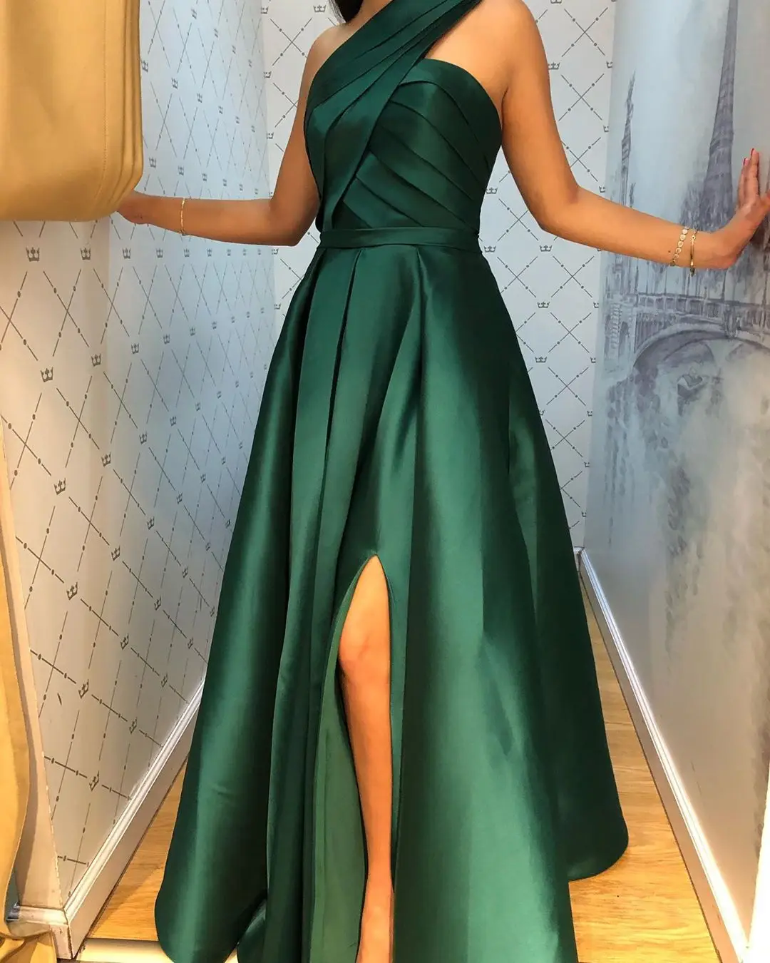 formal gowns HONGFUYU Green A-Line Floor Length Long Formal Evening Dresses vestidos de fiesta Satin One Shoulder Pleated Party Prom Gowns sexy ball gowns