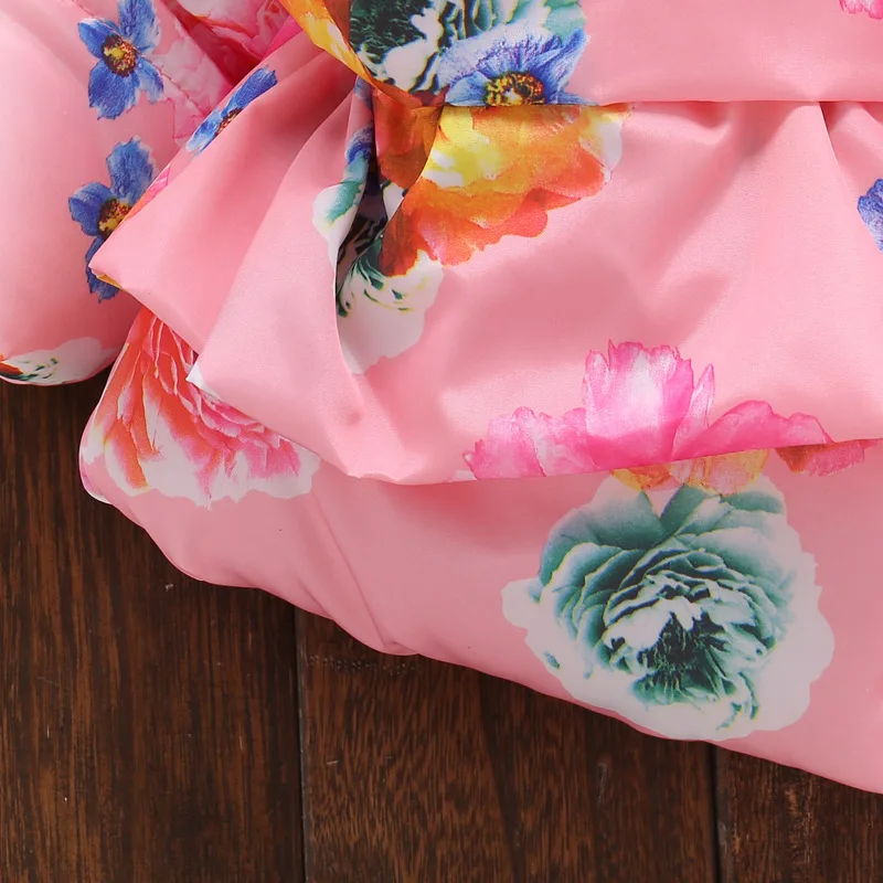 7606429697_346669714