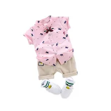 Летняя Детская прогулок одежда для маленьких мальчиков с принтом для девочек с высоким, плотно облегающим шею воротником, футболка и шорты, 2 шт./компл. для малышей, модный тренировочный костюм для маленьких мальчиков