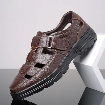 

2019 Spring and Summer New Leather Casual Men's Sandals Velcro Breathable Flat Toe Baotou Men's Shoes mens sandals summer