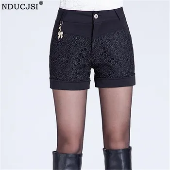 

Femininas Patchwork Lace Shorts Elegant Bermudas Ladies Short Appliques Mid Waist Carved Flowers Formal Black Shorts