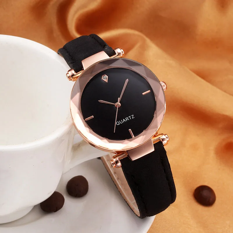 

New Women Quartz Movement Watch Masonry Luxury Starry Dial PU Leather Band Wrist Watch MV66