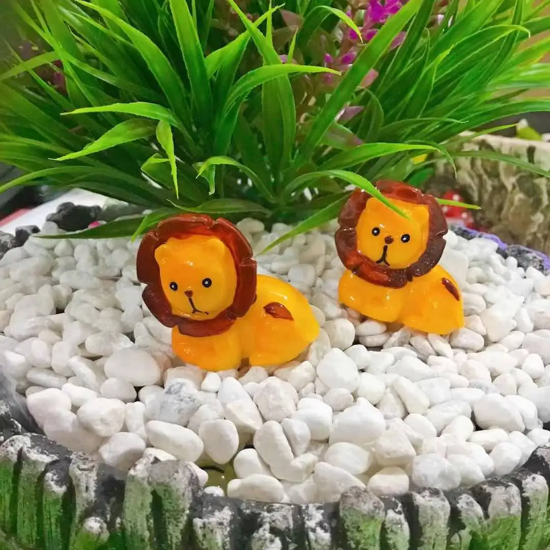 Resin Craft Flower Pot  Micro Landscape Decoration Miniature Multicolor Signpost Horse Cow Deer Lion Elephant Decor 1Piece