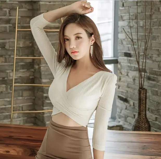 Женское платье макси с V образным вырезом длинное облегающее разрезом