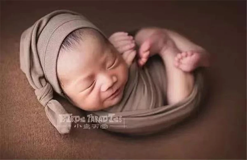 Dvotinst Newborn Photography Props for Baby Soft Hat Bonnet Wrap 2pcs Set for Studio Shoots Fotografia Accesorries Photo Props