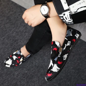 

Summer Peas Shoes Men Light Slip On Loafers Moccasins Fashion Men Flats Shoes Cartoon Cat Casual Shoes Men Zapatos De Hombre