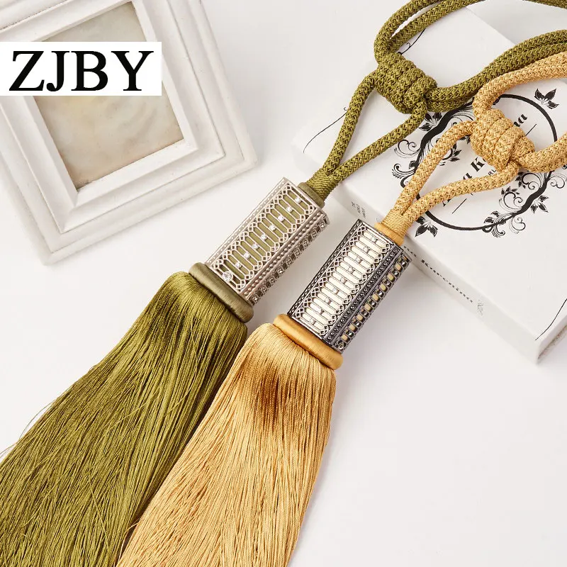 

New Product Light Luxury Fashion Leather Metal Long Tassel with Diamonds, Hand-woven Creative Curtain Rope Pair