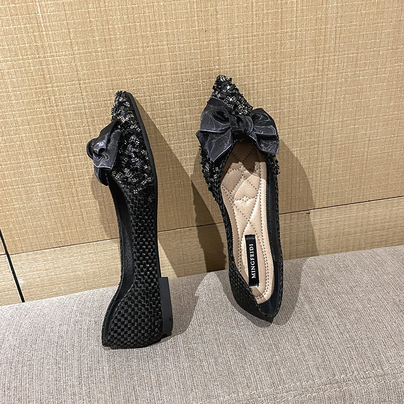 Women Flat Shoes Pointed-Toe Butterfly-knot Fashion Plus Size 43 Loafers For Women Flats Shallow Luxury Wedding Shoes AD1022