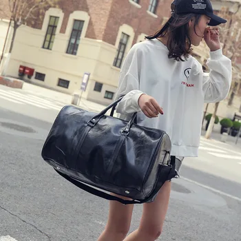 

2020 Korean version of the new pu waterproof travel bag hand luggage bag dry and wet separation sports fitness bag weekend bag