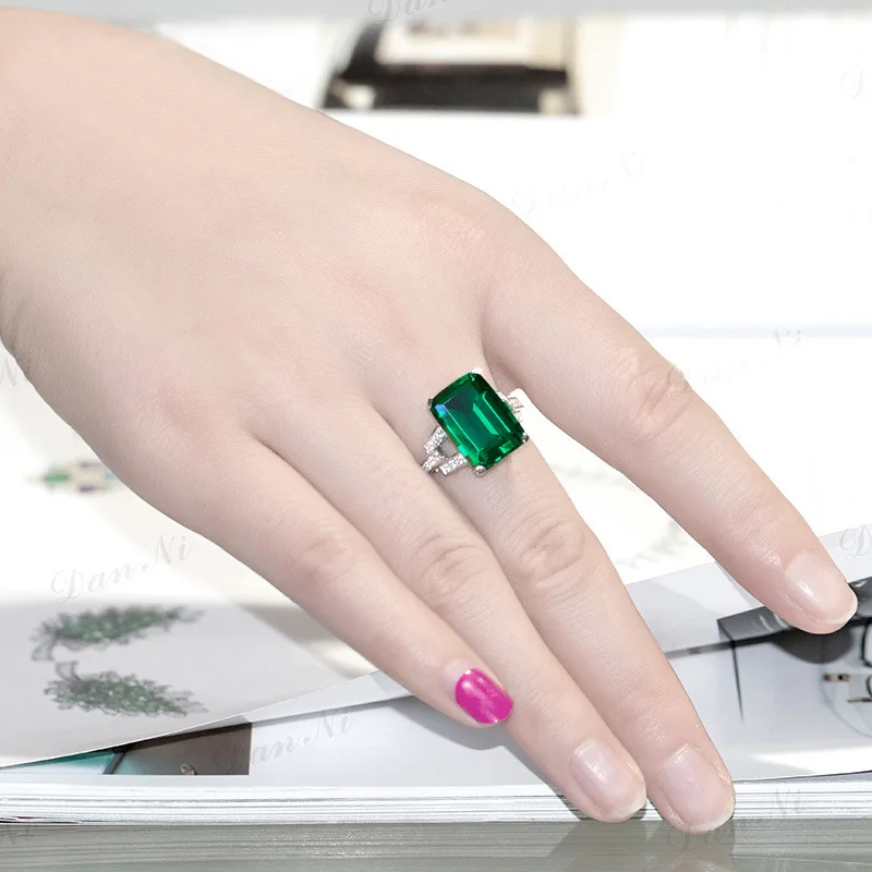 Emerald Gemstone Ring Silver Ring Cellacity Vintage Emerald Ring for Women Silver 925 Big Green Gemstone Finger Jewelry Anniversary Gift Size 6-10