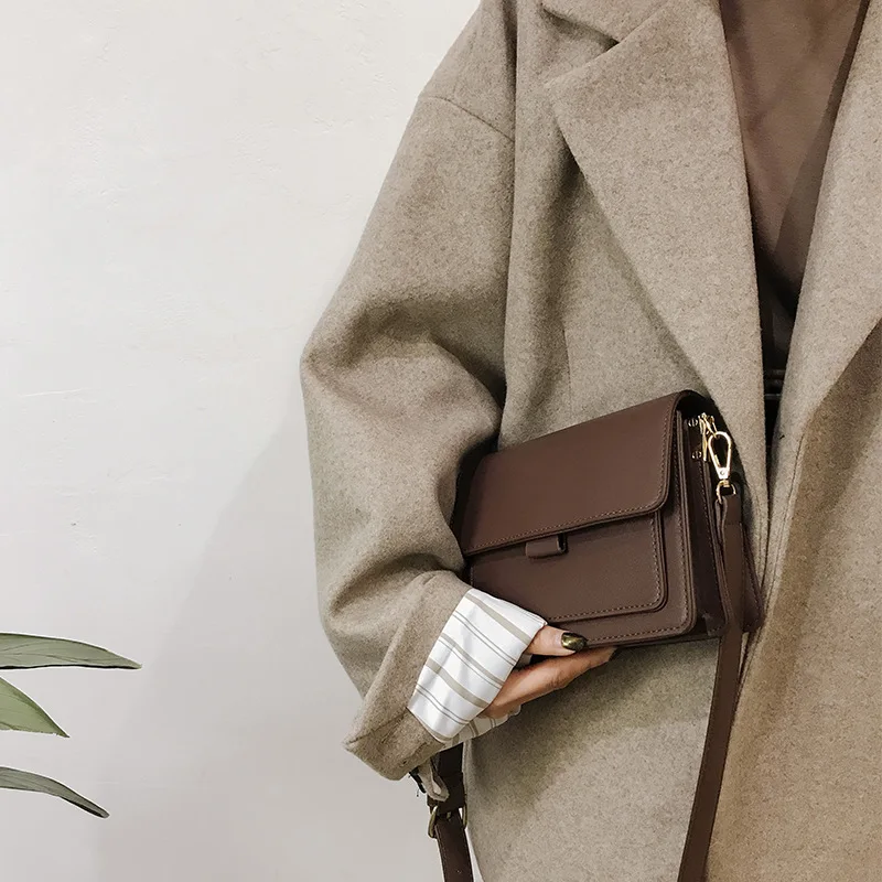 

Casual Shoulder Bag Fashion Women's Messenger Bag Korean Popular Women's Bag Retro Storage Bag clutches women