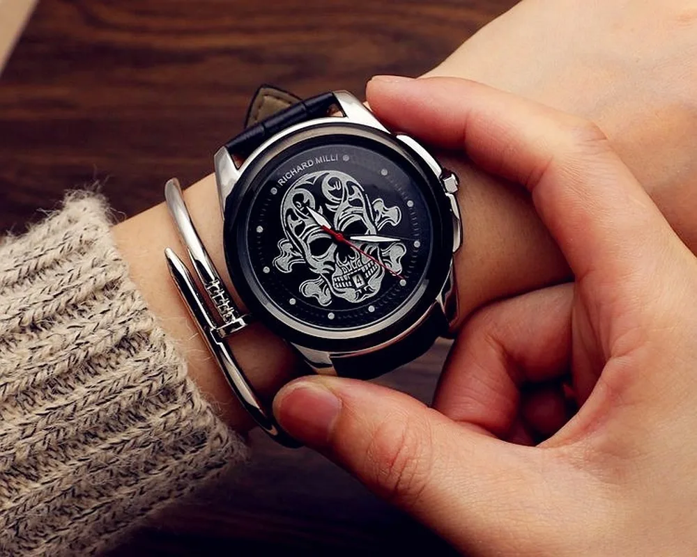 Luminous Big Men Quartz Watch Cool Sport Skeleton Men Personality Wristwatch 30M Waterproof Christmas Gift High Quality Watch