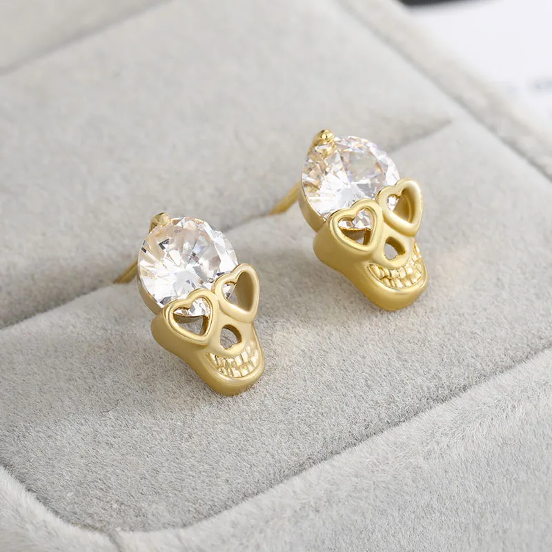 Luxury Cute Heart Eyes Skull Earrings 