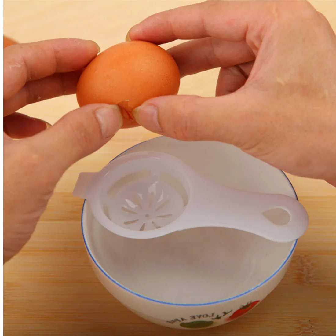 Egg Separator Kitchen Gadgets Baking Tools Remover Yoke Strainer